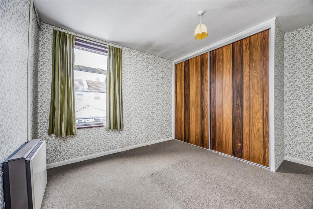 26 Ward Road, Southsea-PorticoMarketing-SoldBy-8.j