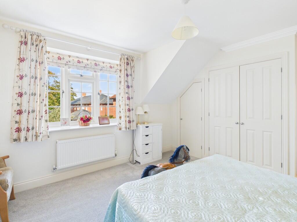 CAM05068G0-PR0052...