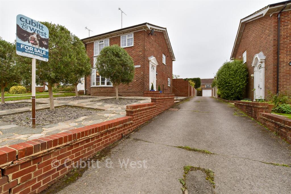 Driveway/Parking