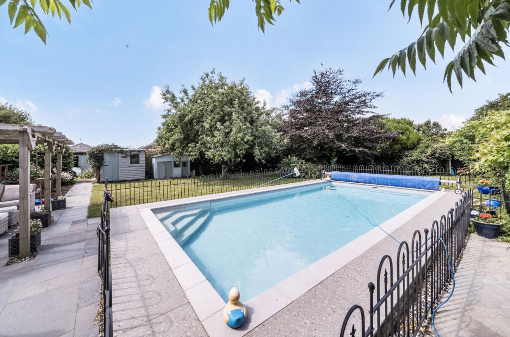 1316560-7-685e80e...