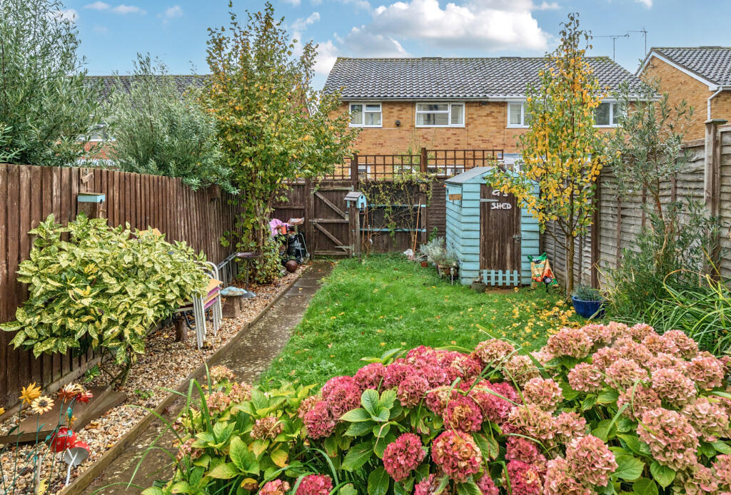 1374040-7-6904b6a...