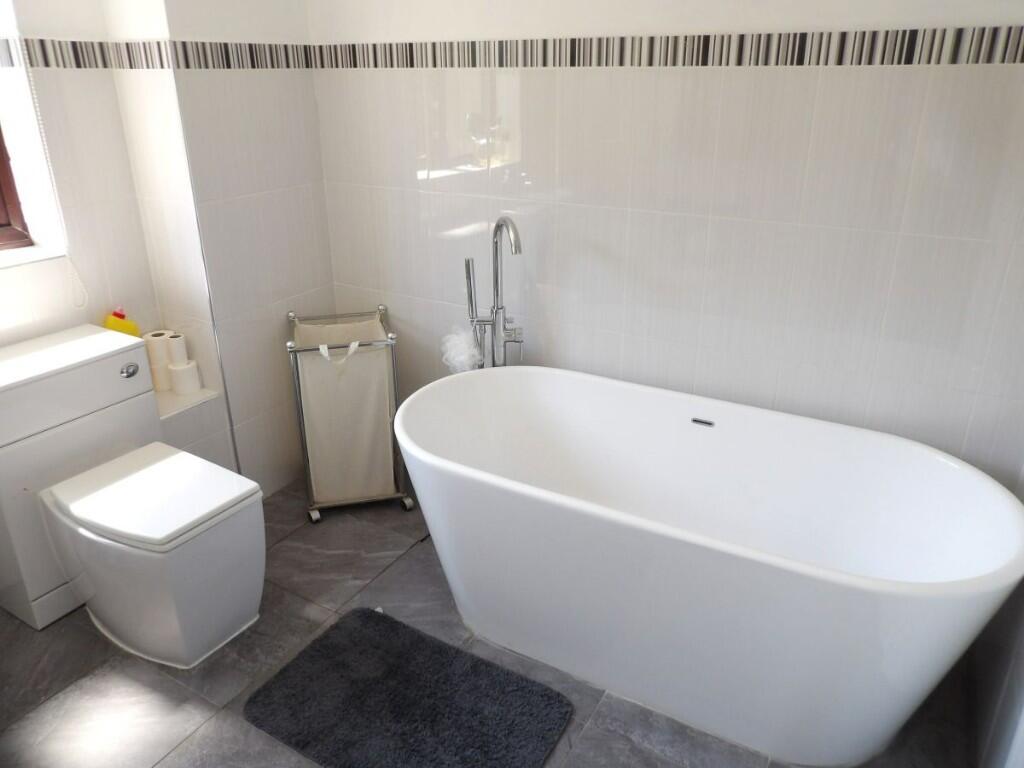 BATH &amp; SHOWER ROOM