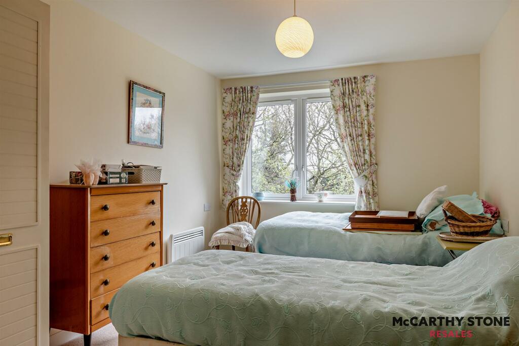 8592260-interior10-800.jpg