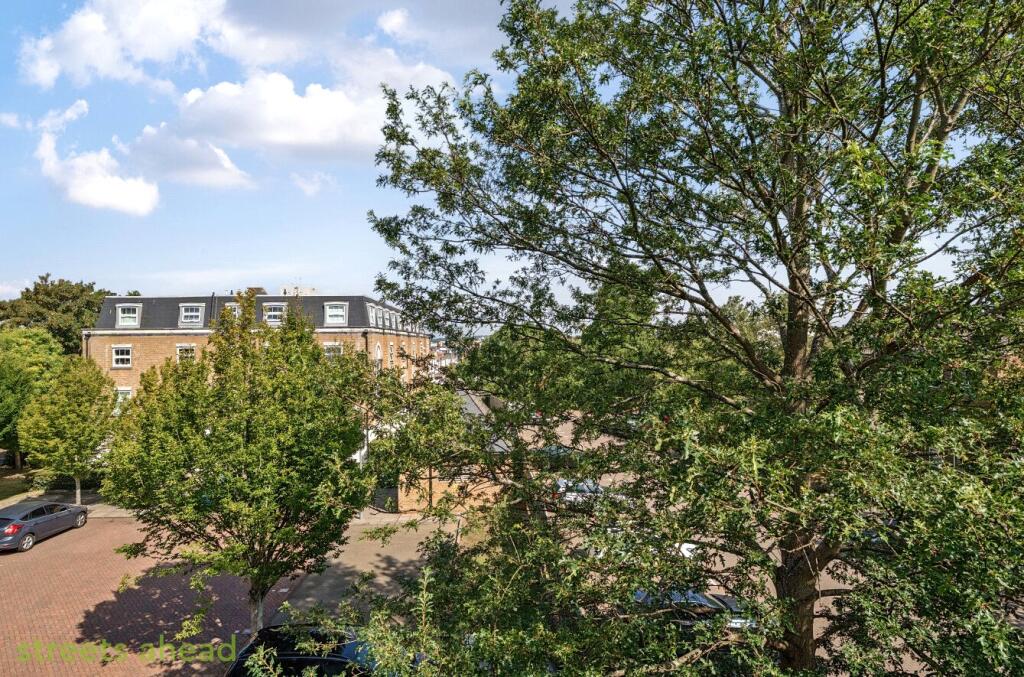 fc1e2102-e8bd-4e1...