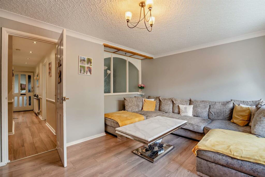 8626488-interior16-800.jpg