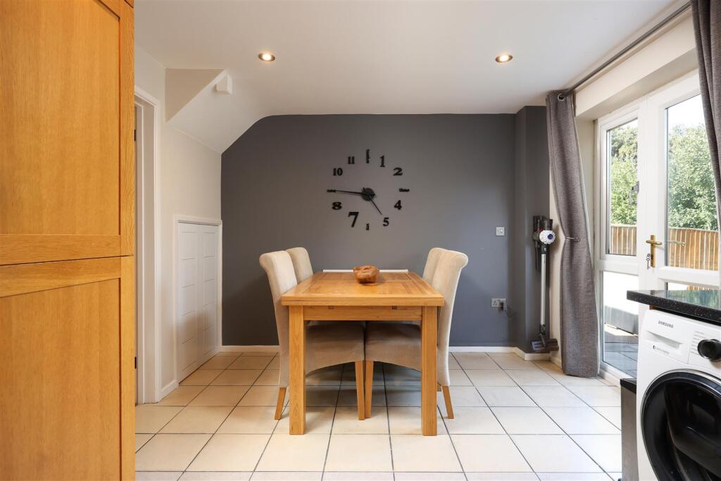 29 Naisholt Road 9.JPG