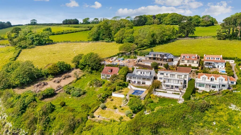 A03 - Briar Cottage Stoke Fleming - 240601.jpg