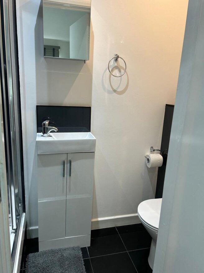 blenheim-gardens-nw2-4nt-981752