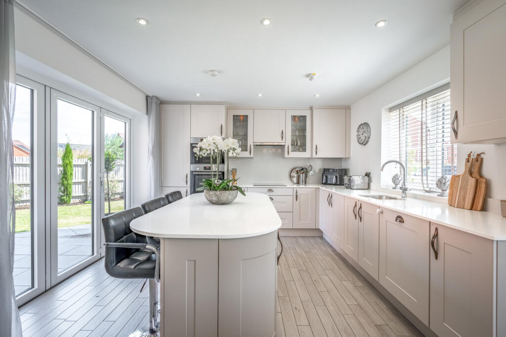 Pinchfield Gardens, Hallow, Worcester