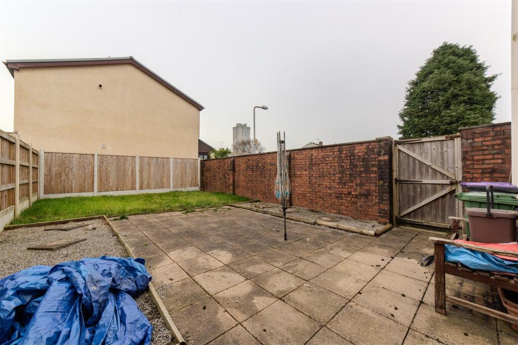 97 Llewelyn Road-16.jpg