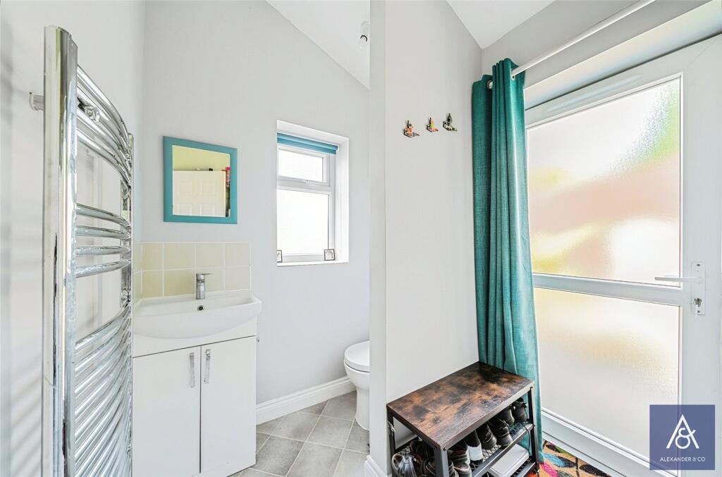 Utility/Cloakroom