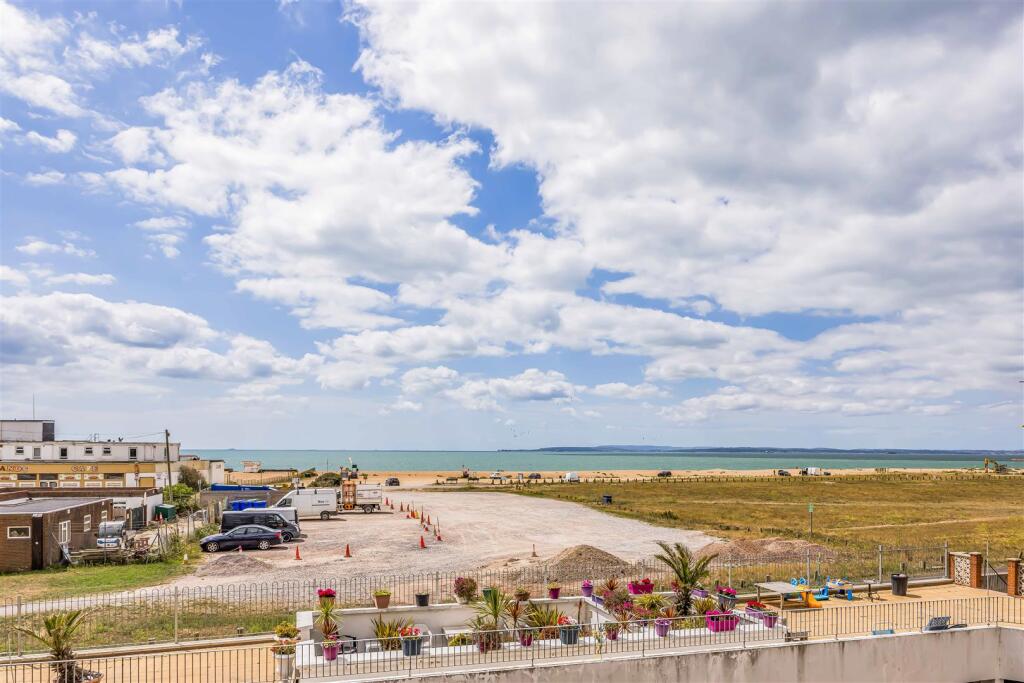 13 Anne¿s Court, Seafront, Hayling Island-Small-Po
