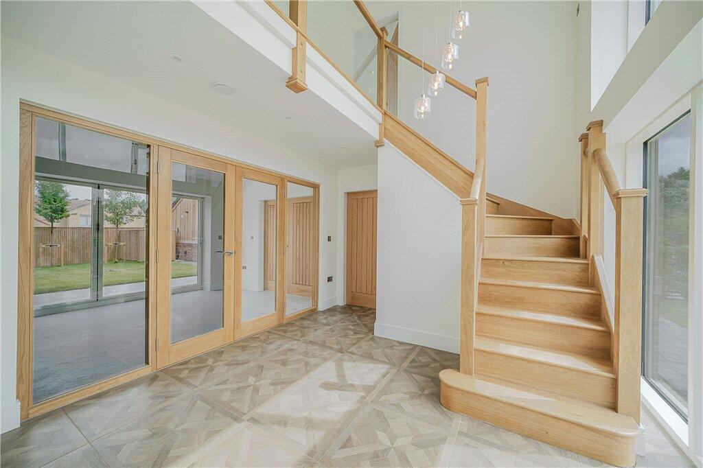 Entrance Hall/Stairs