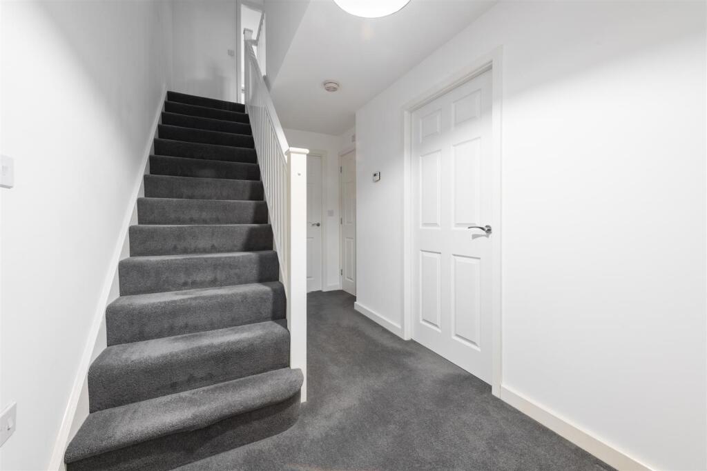 11, Riverside Close Cheswick Green, Solihull, B90 