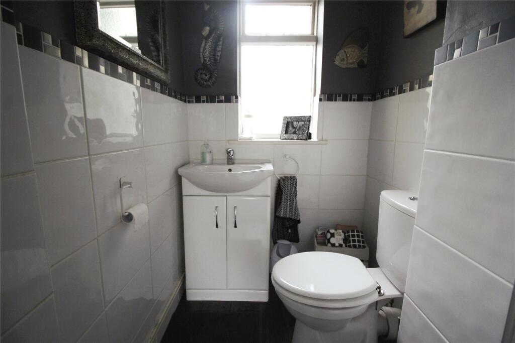 Entrance En Suite