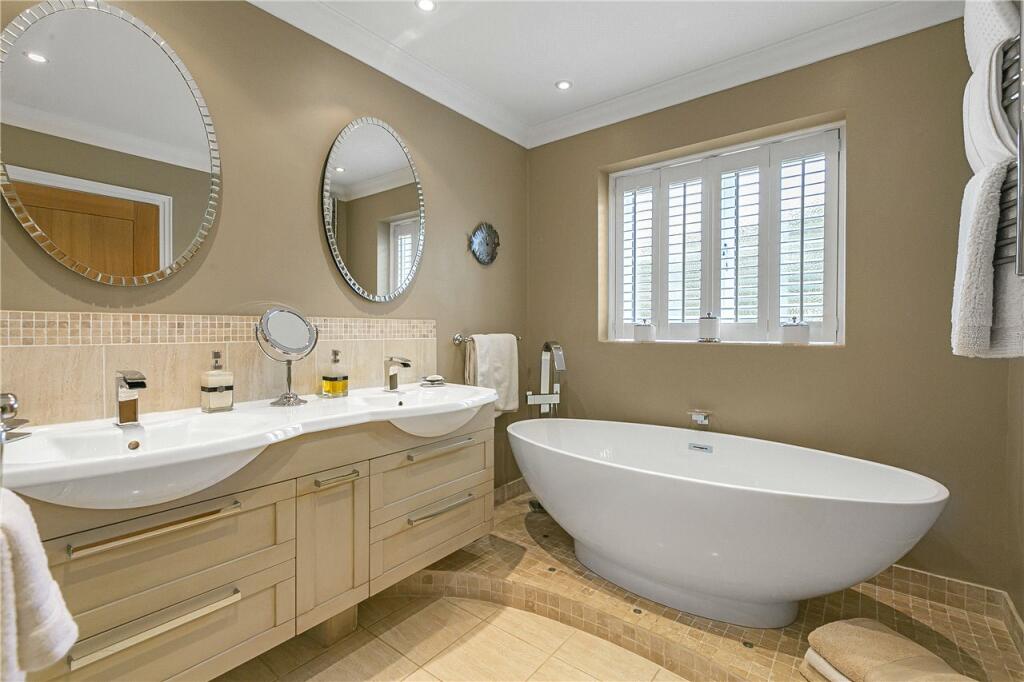 Ensuite