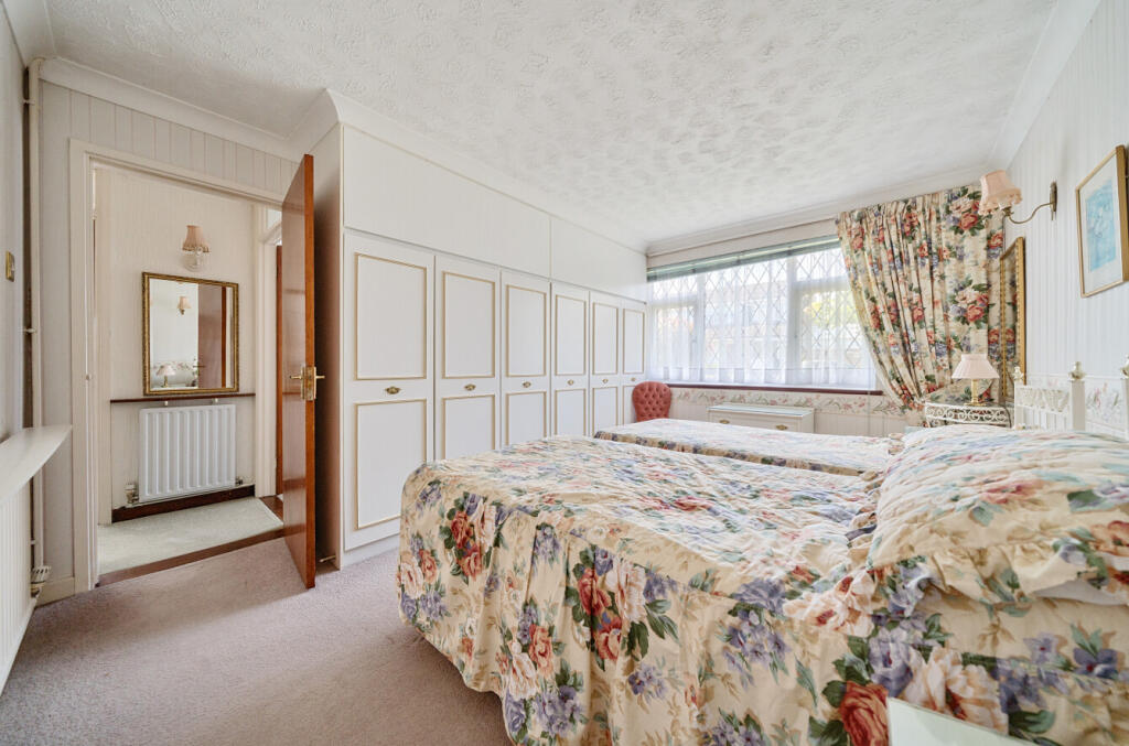 20-6822265b30353-...