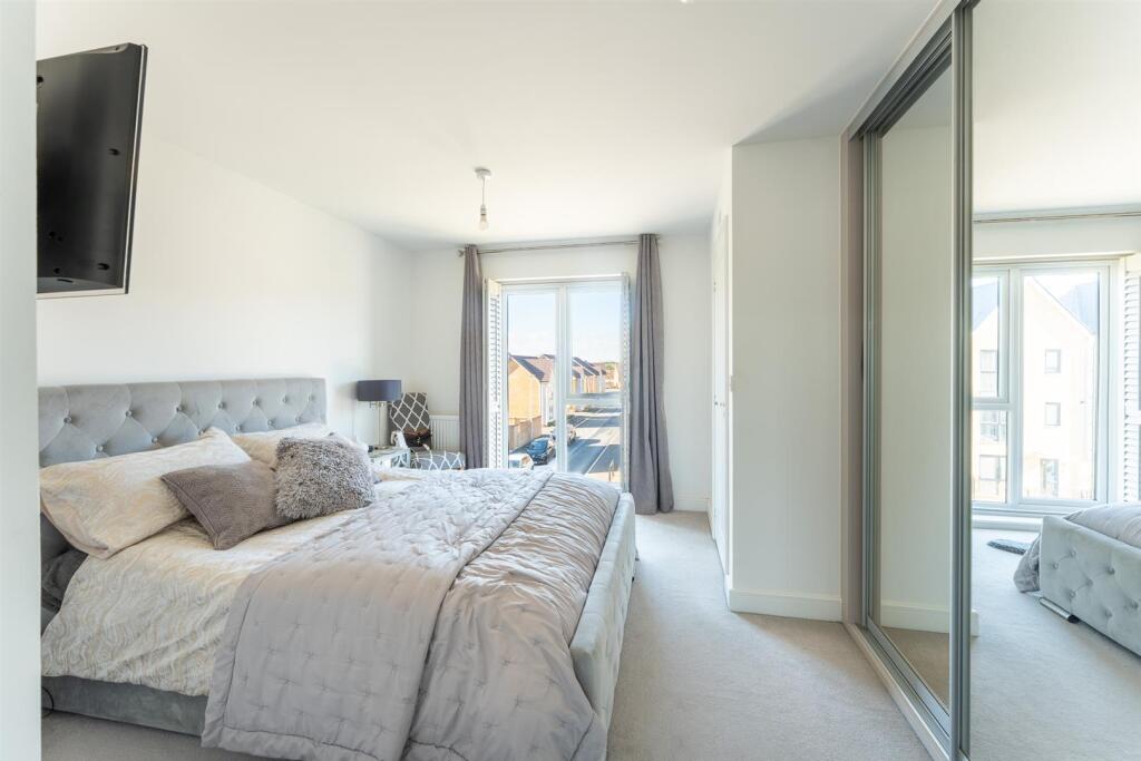 Bedroom One 1.jpg