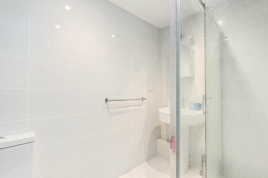 En Suite Shower Room