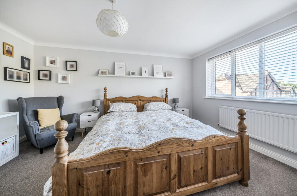 1349795-3-68c3e47...