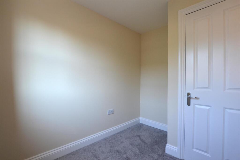 Bedroom 3 .JPG