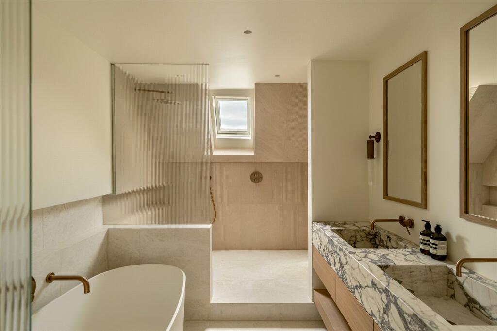 Principal Ensuite