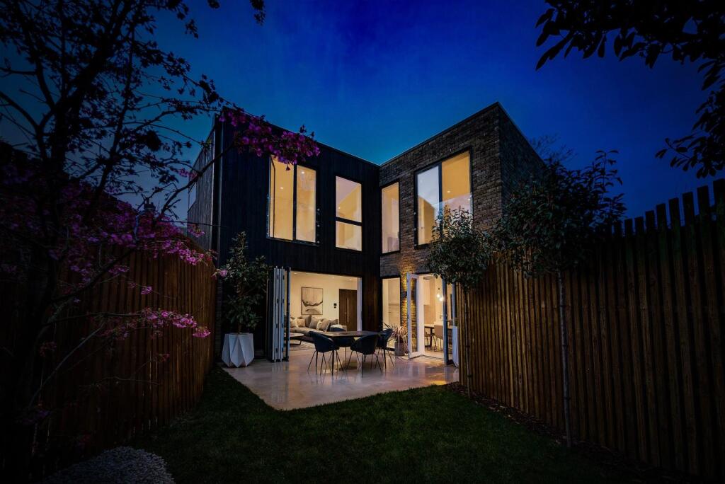 Exterior Night (2).jpg