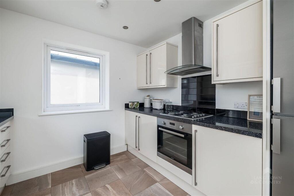 kitchen.1.jpg