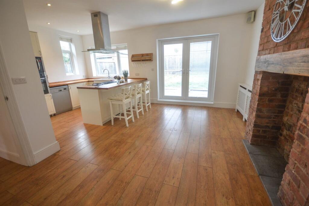 Kitchen Diner