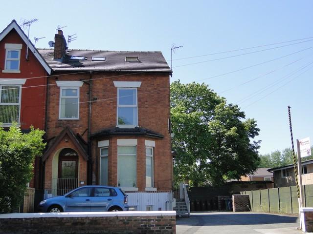 Flat 5 Wilbraham Road