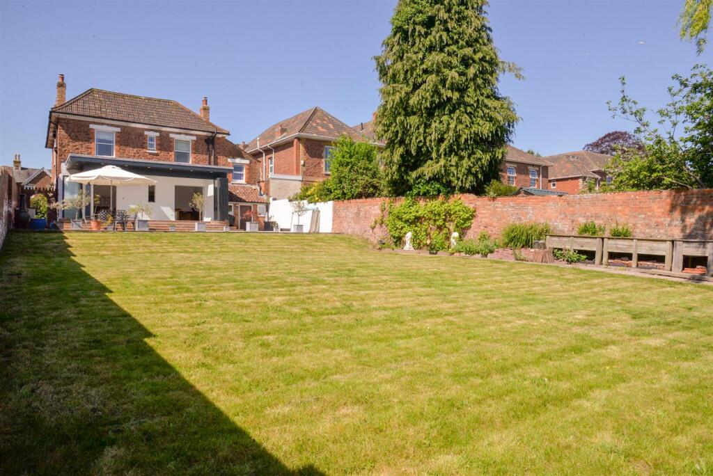 Garden 7.jpg