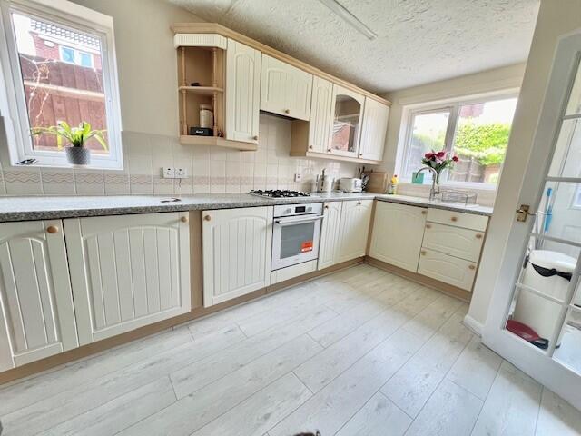 Kitchen1