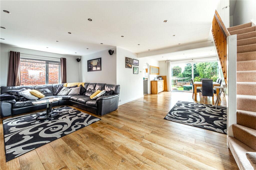 Living/Dining Room