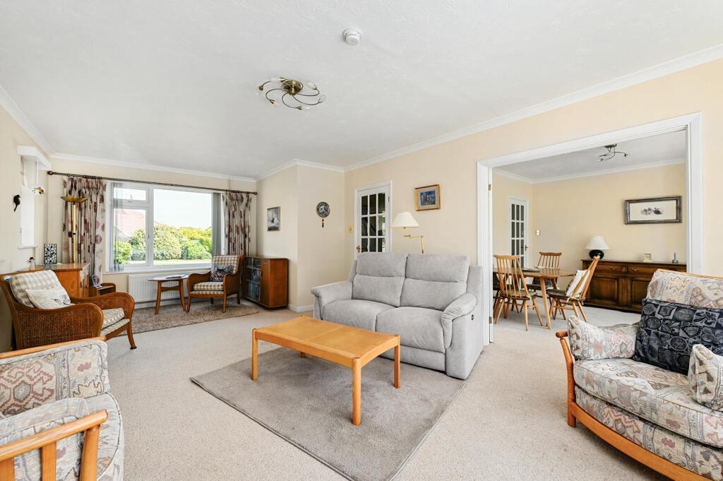 27 Saltdean Way TN39 (7).jpg