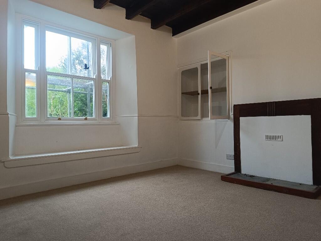 Living room 2