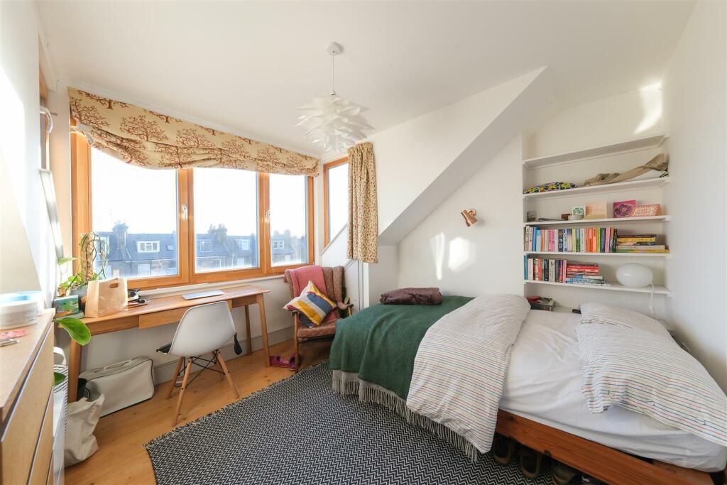 Third Floor - Bedroom 7_1.jpg