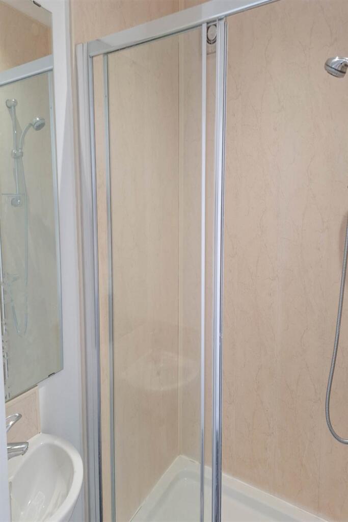 En Suite Shower Room