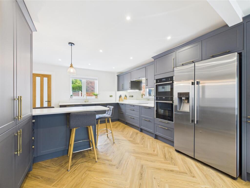 Fabulous Refitted Living Kitchen