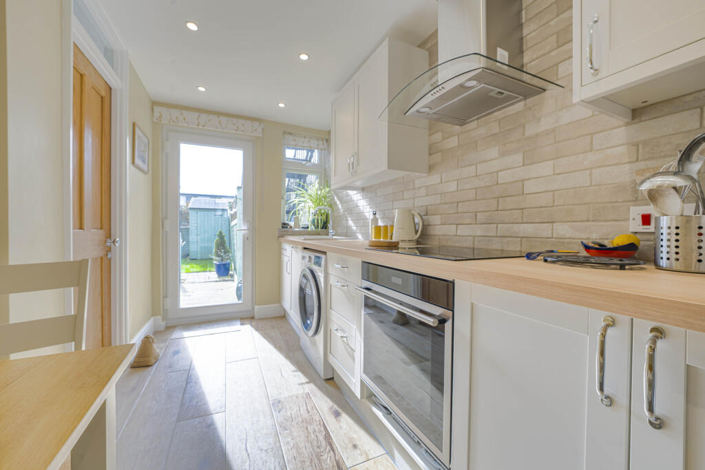 Picture No. 05