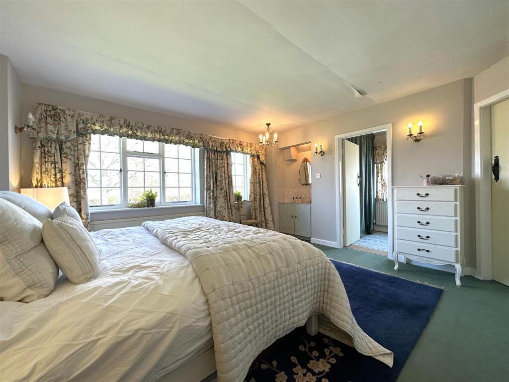 Bedroom One Into En-Suite 591