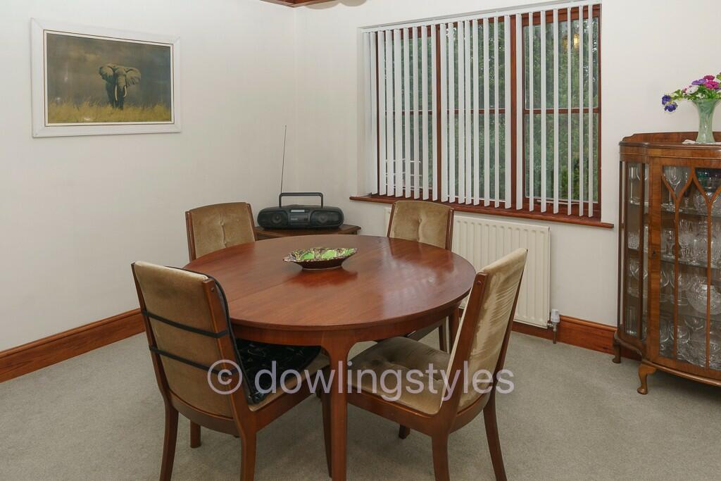 Dining room.