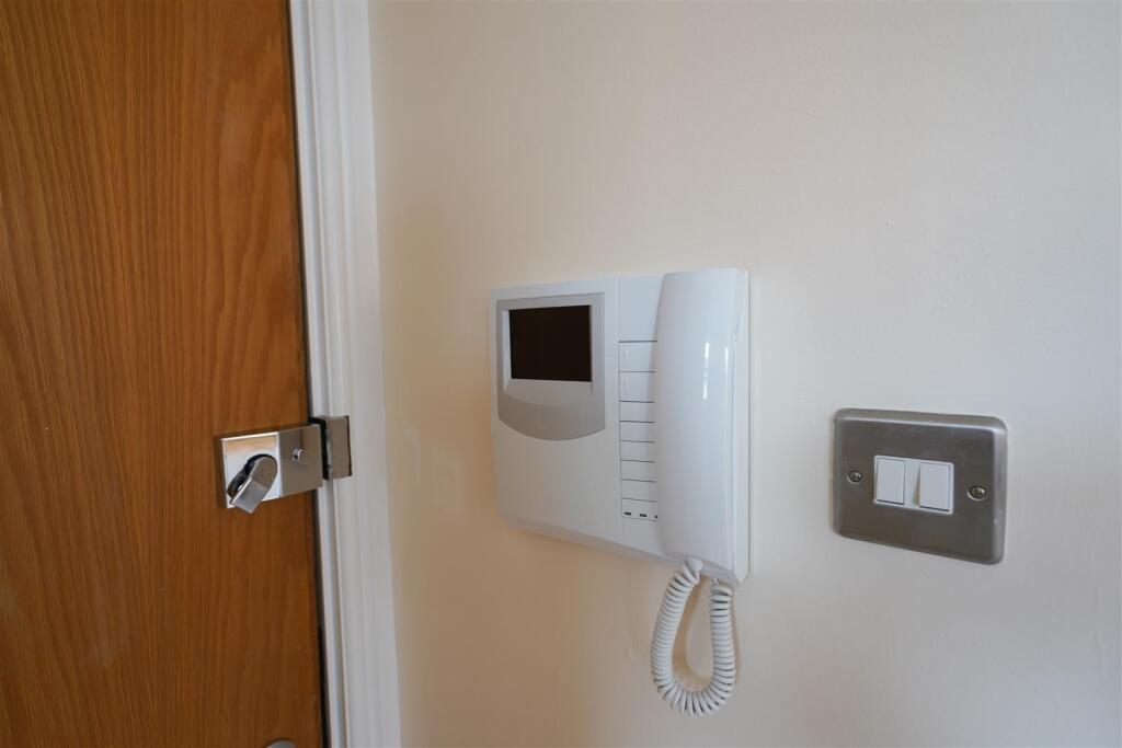 Flat 3 Grange House (10).jpg