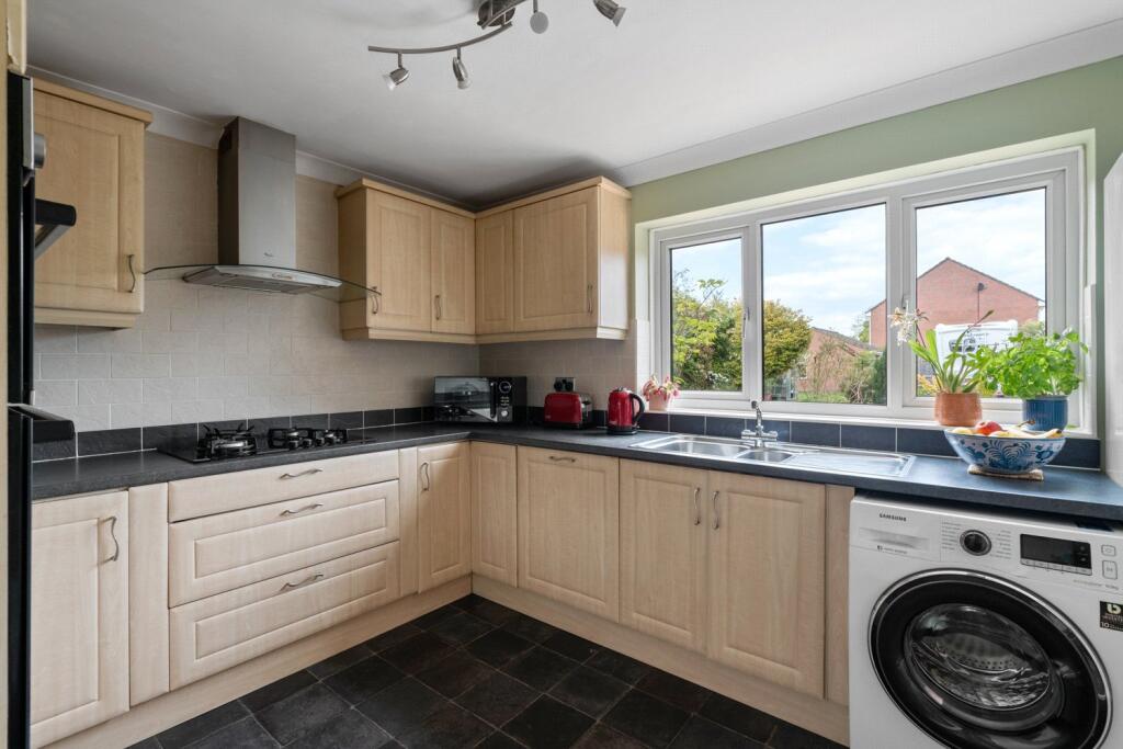 Kitchen/Breakfast Rm