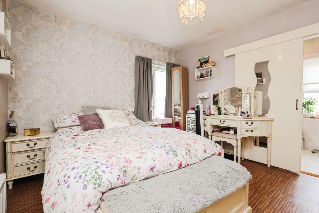 32rynalstreeteveshamwr114qa-32