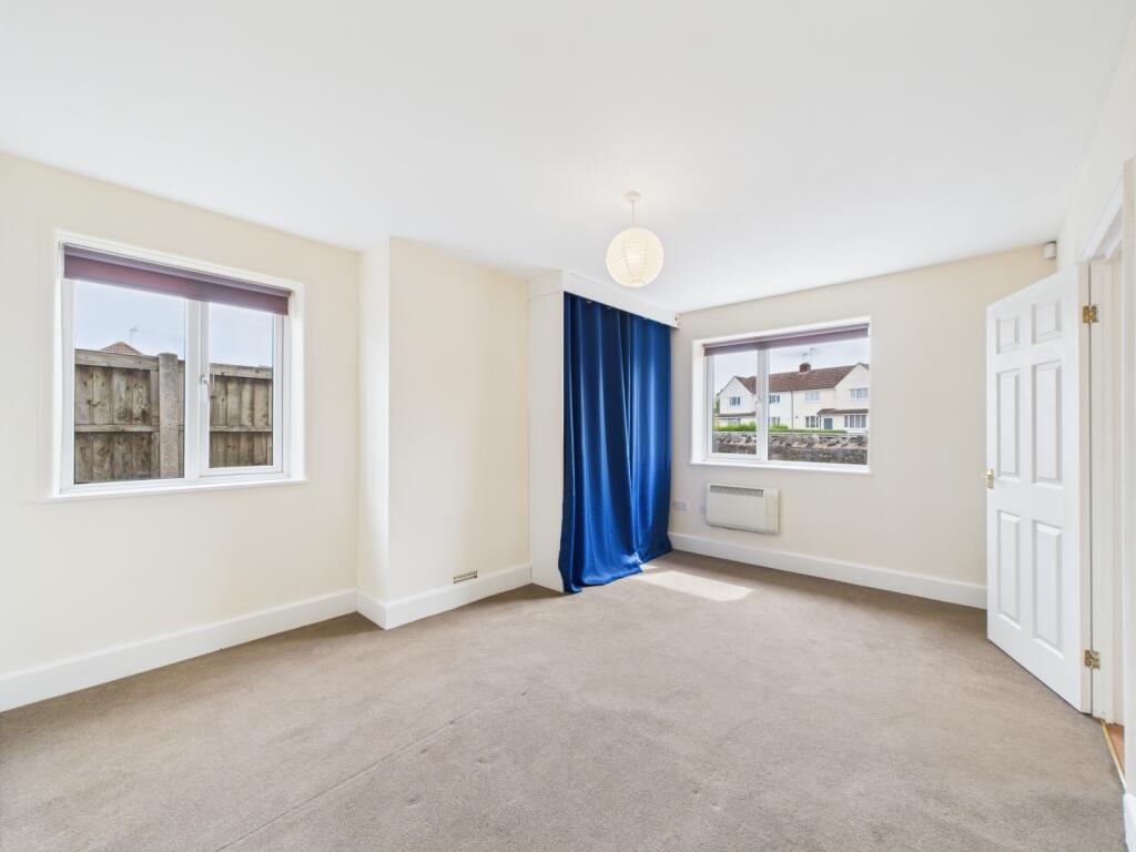 CAM02023G0-PR0160-STILL009