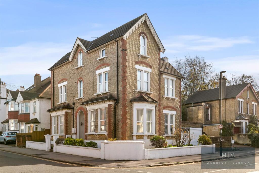 Aberdeen Road 14 F1 MV-16.jpg