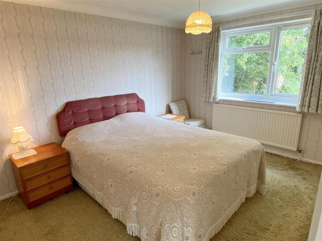 Bed 2.JPG
