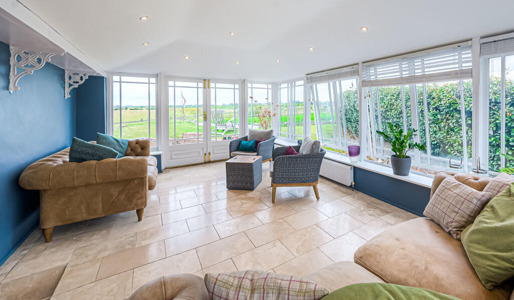 Garden room