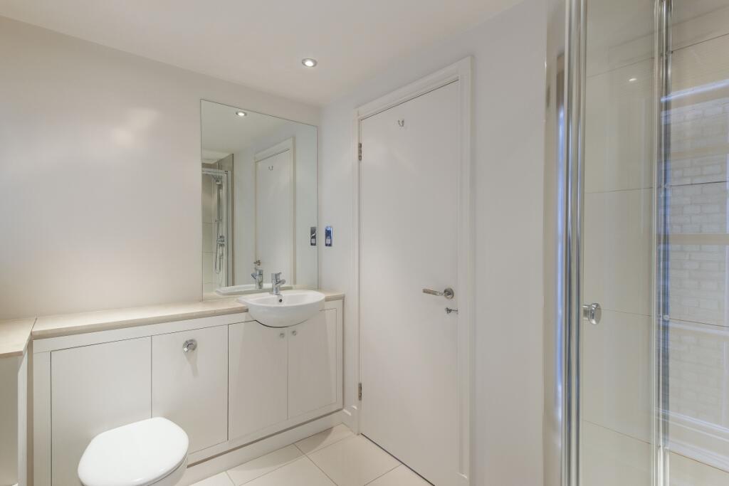 54 Pelham Court 1...