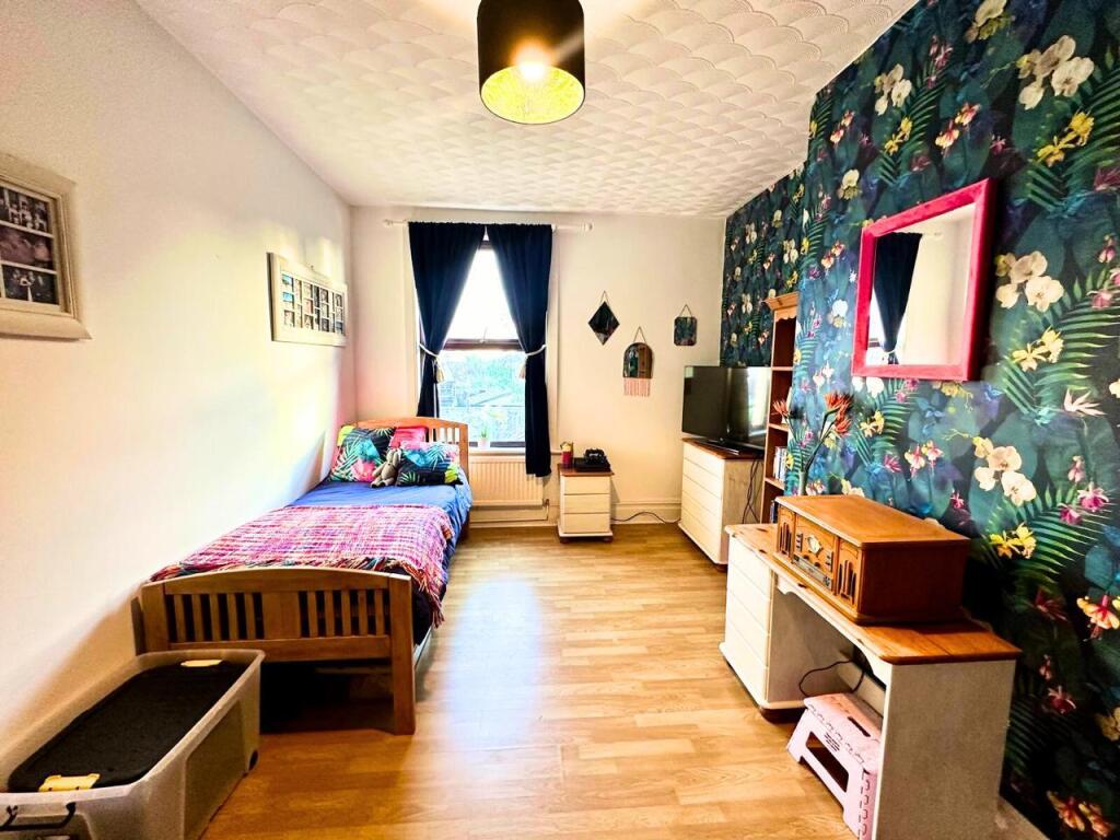 Bedroom 3.jpg